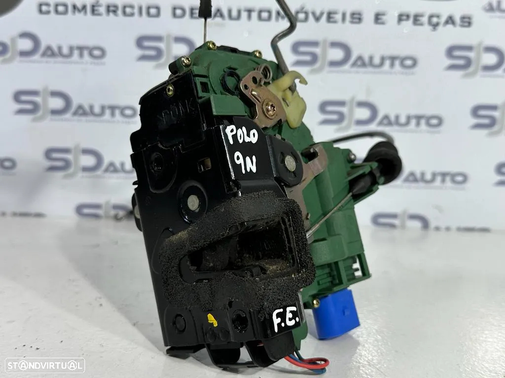 Fecho Frente Direito / Esquerdo - Volkswagen Polo 9N - 6