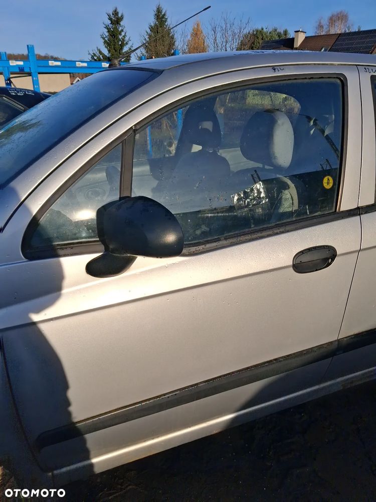 Chevrolet spark drzwi lewy przod 92U - 2