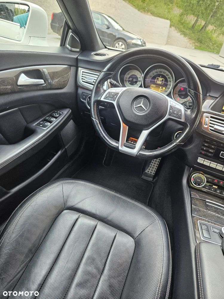 Mercedes-Benz CLS 350 CDI DPF 4Matic BlueEFFICIENCY 7G-TRONIC - 22