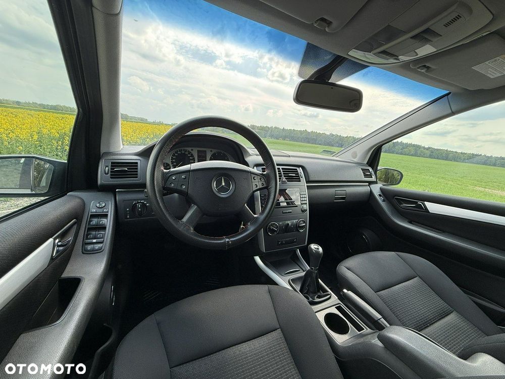 Mercedes-Benz Klasa B 150 Special Edition - 30