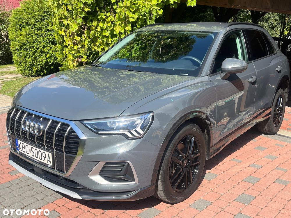 Audi Q3 35 TFSI S tronic - 1