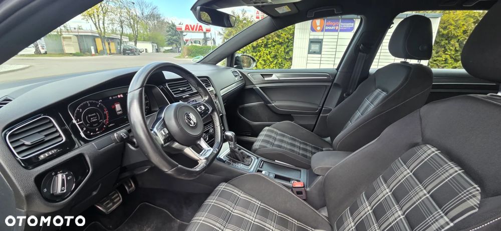 Volkswagen Golf GTD (BlueMotion Technology) DSG - 26