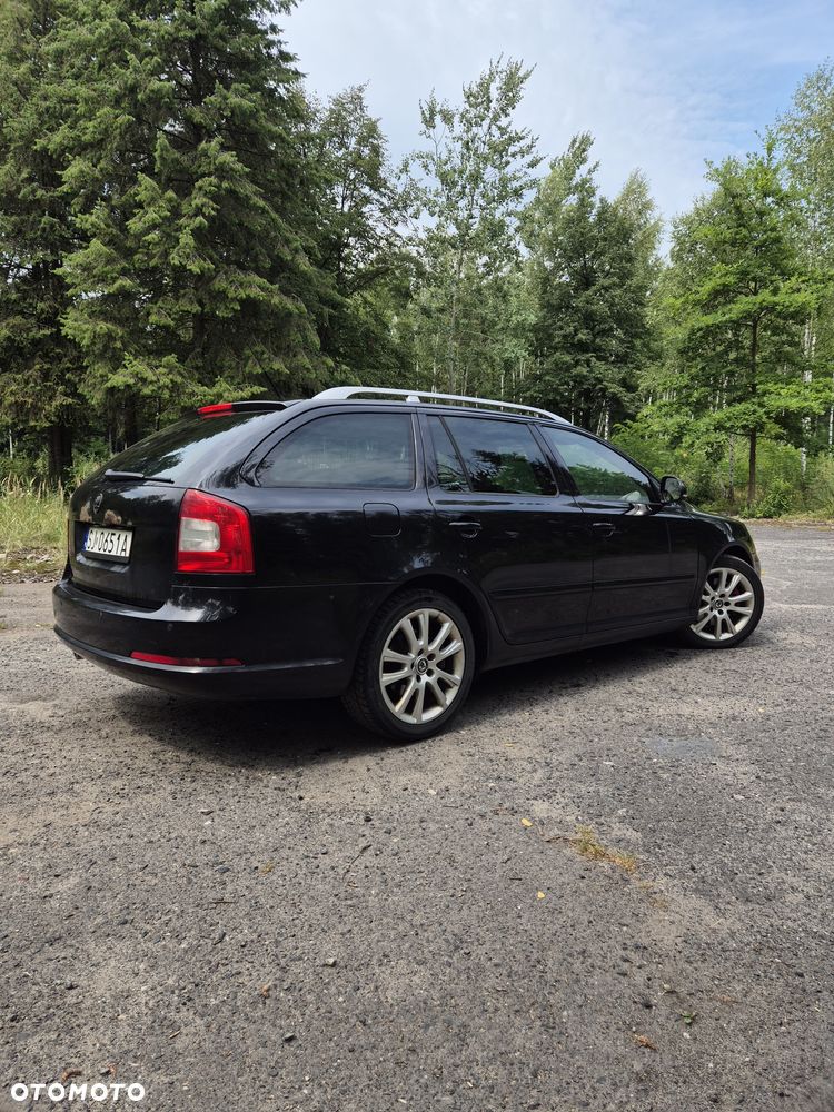 Skoda Octavia 2.0 TDI DPF RS - 13
