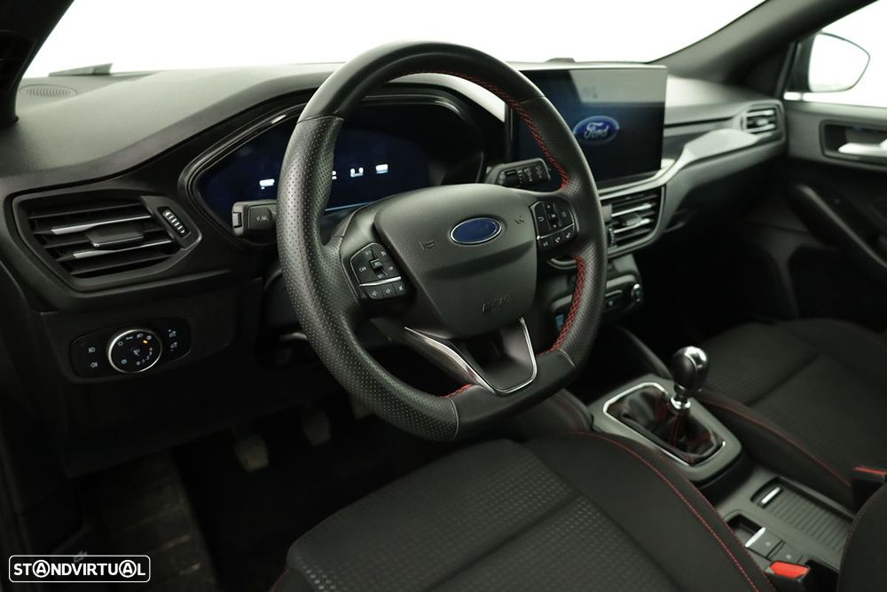 Ford Focus 1.0 EcoBoost MHEV ST-Line X - 7