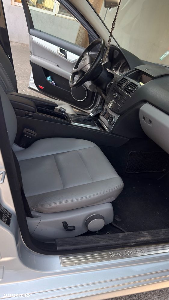 Mercedes-Benz C 280 4-Matic - 16