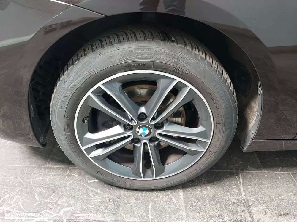 BMW 218 Gran Tourer i 7L Line Sport - 23