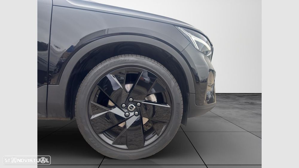 Volvo XC 40 2.0 B3 Black Edition - 11