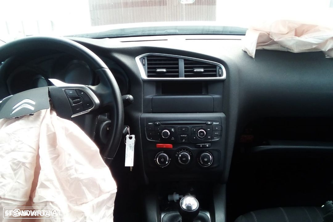 Citroen C4 1.6hdi de 2013 para peças - 8