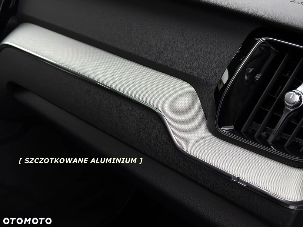 Volvo XC 60 B4 D Geartronic RDesign - 17