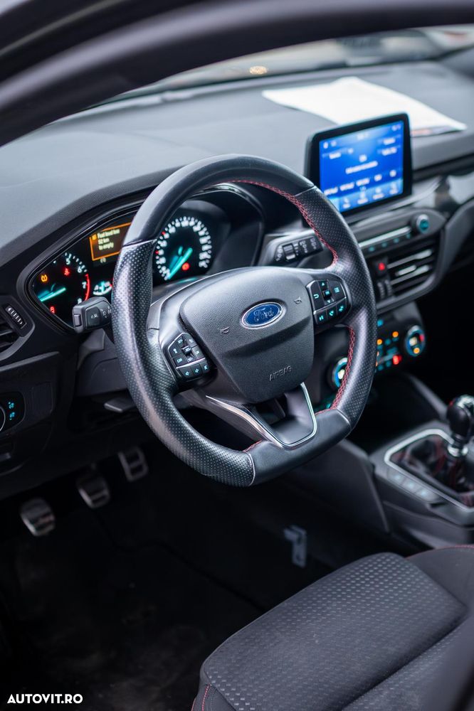 Ford Focus 1.0 EcoBoost Hybrid COOL&CONNECT DESIGN - 12