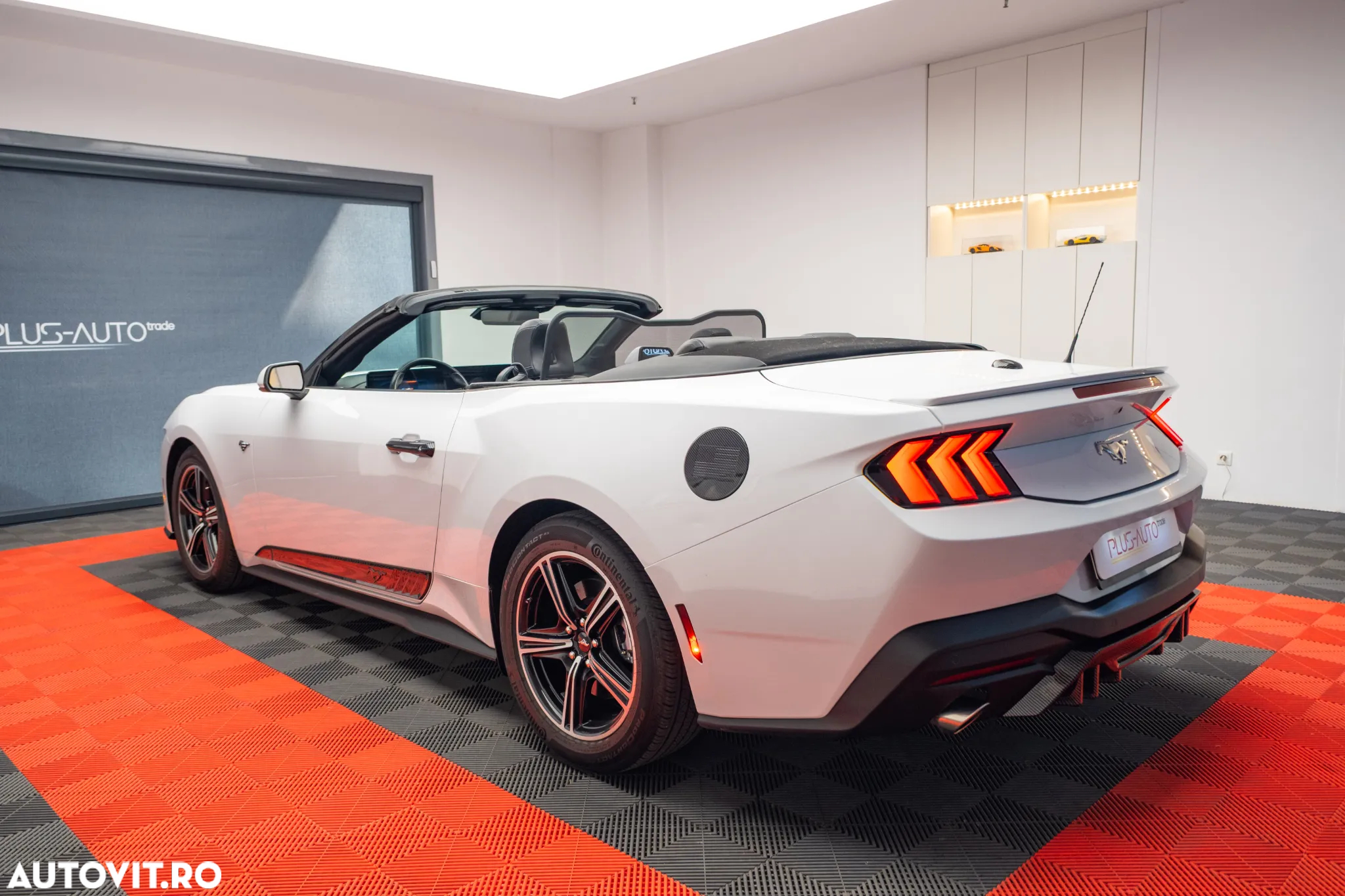 Ford Mustang Cabrio 2.3 Eco Boost - 4