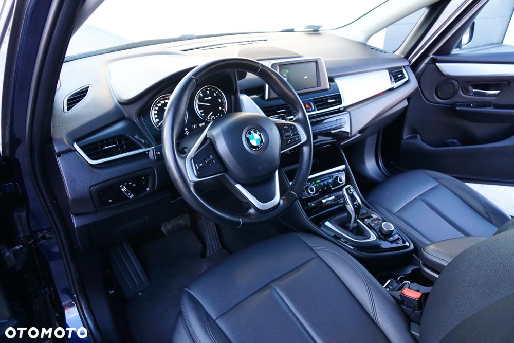BMW Seria 2 218d Advantage sport - 24