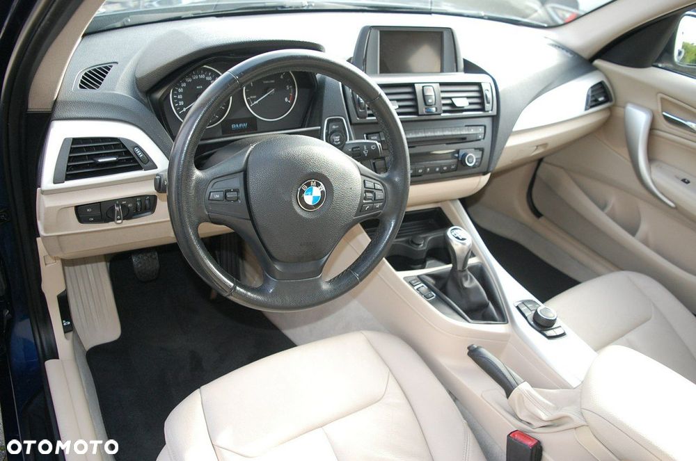 BMW Seria 1 - 22