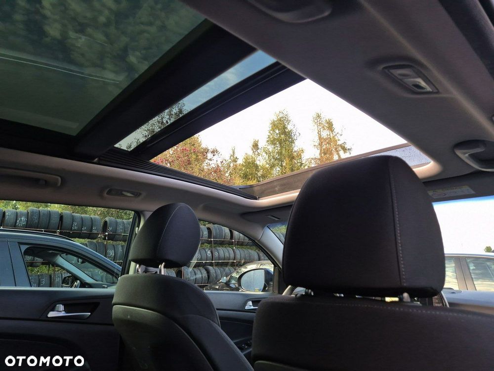 Hyundai Tucson 2.0 CRDi 4WD Automatik Premium - 23