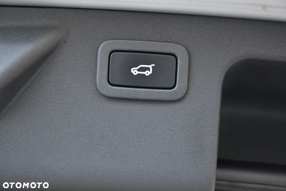 Land Rover Discovery Sport - 37