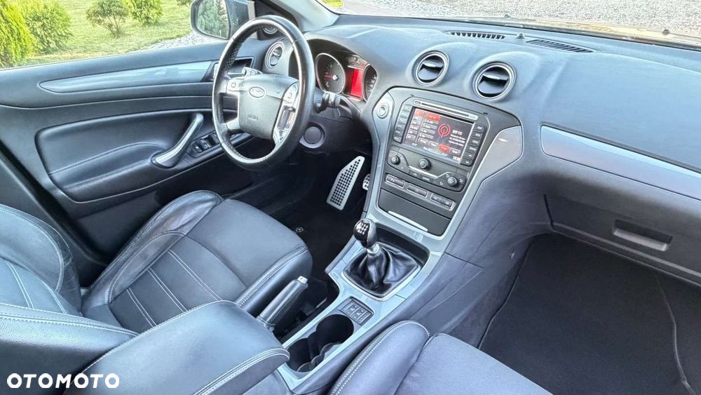 Ford Mondeo - 4