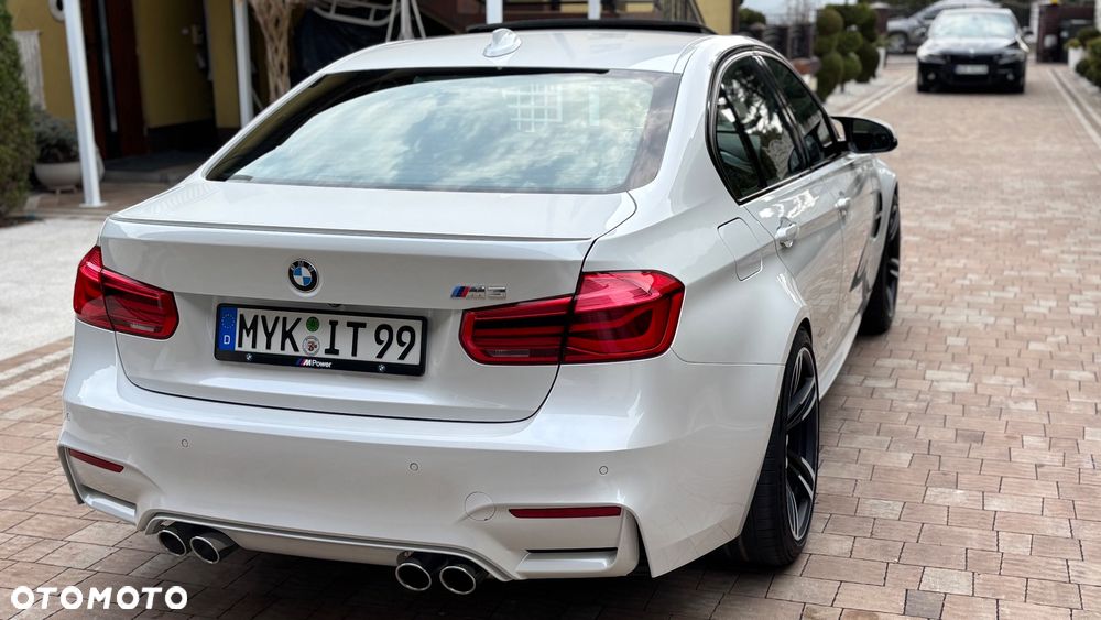 BMW M3 Standard - 13