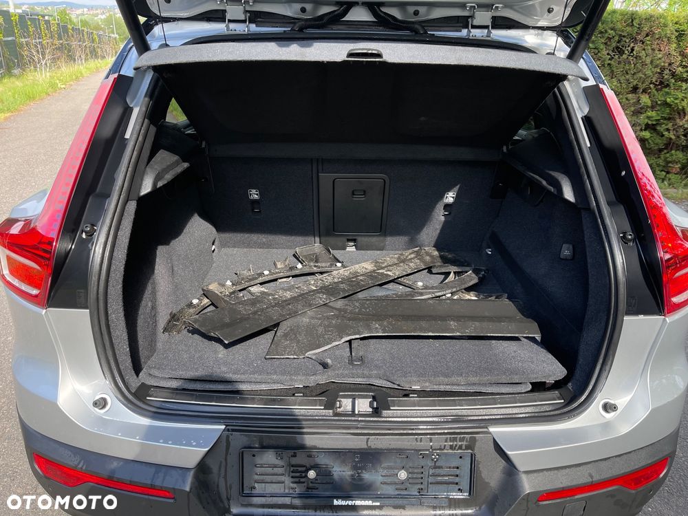 Volvo XC 40 D4 AWD Geartronic R-Design - 10