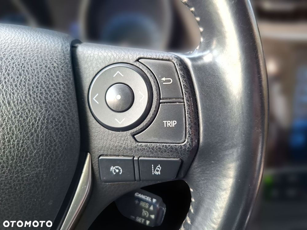 Toyota Auris - 33