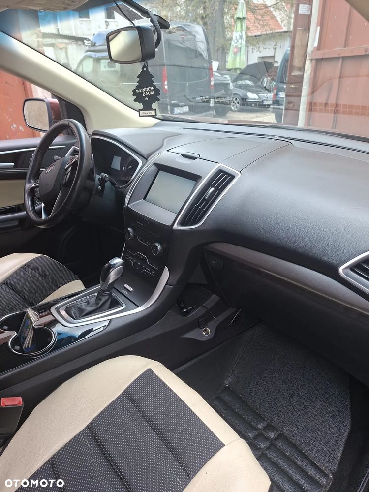 Ford Edge - 11