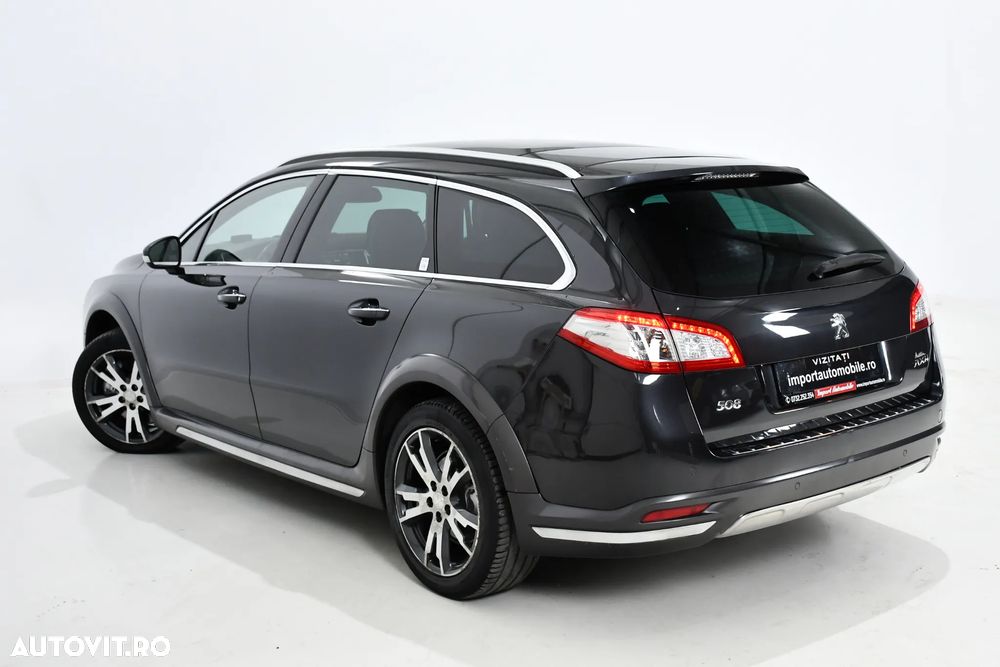 Peugeot 508 RXH Hybrid4 - 13
