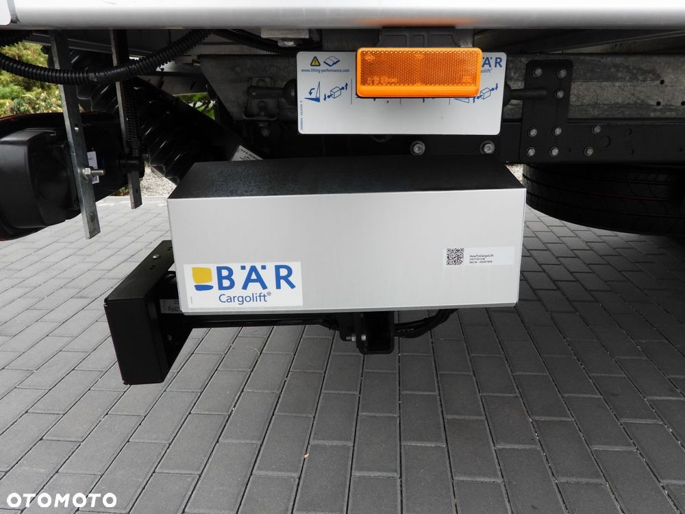 Iveco DAILY 35S18 KONTENER HI-MATIC WINDA 8 PALET TEMPOMAT NAWIGACJA LEDY PNEUMATYKA AUTOMAT HI-MATIC KLIMATYZACJA  180KM - 23