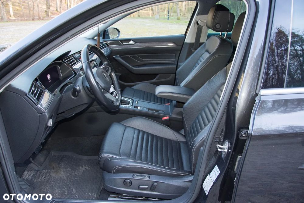 Volkswagen Passat - 10