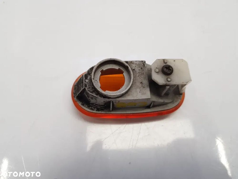 Kierunkowskaz boczny błotnika Mitsubishi Colt 6r0191048 - 3