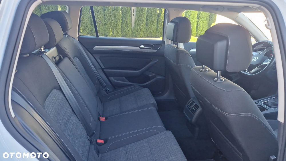 Volkswagen Passat 2.0 TDI SCR Highline DSG - 22