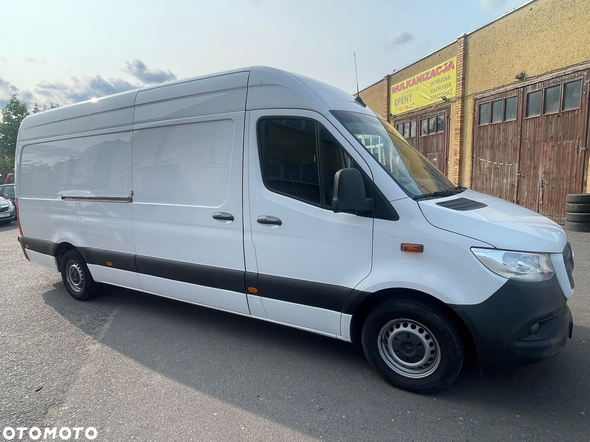 Mercedes-Benz Sprinter 316 - 11