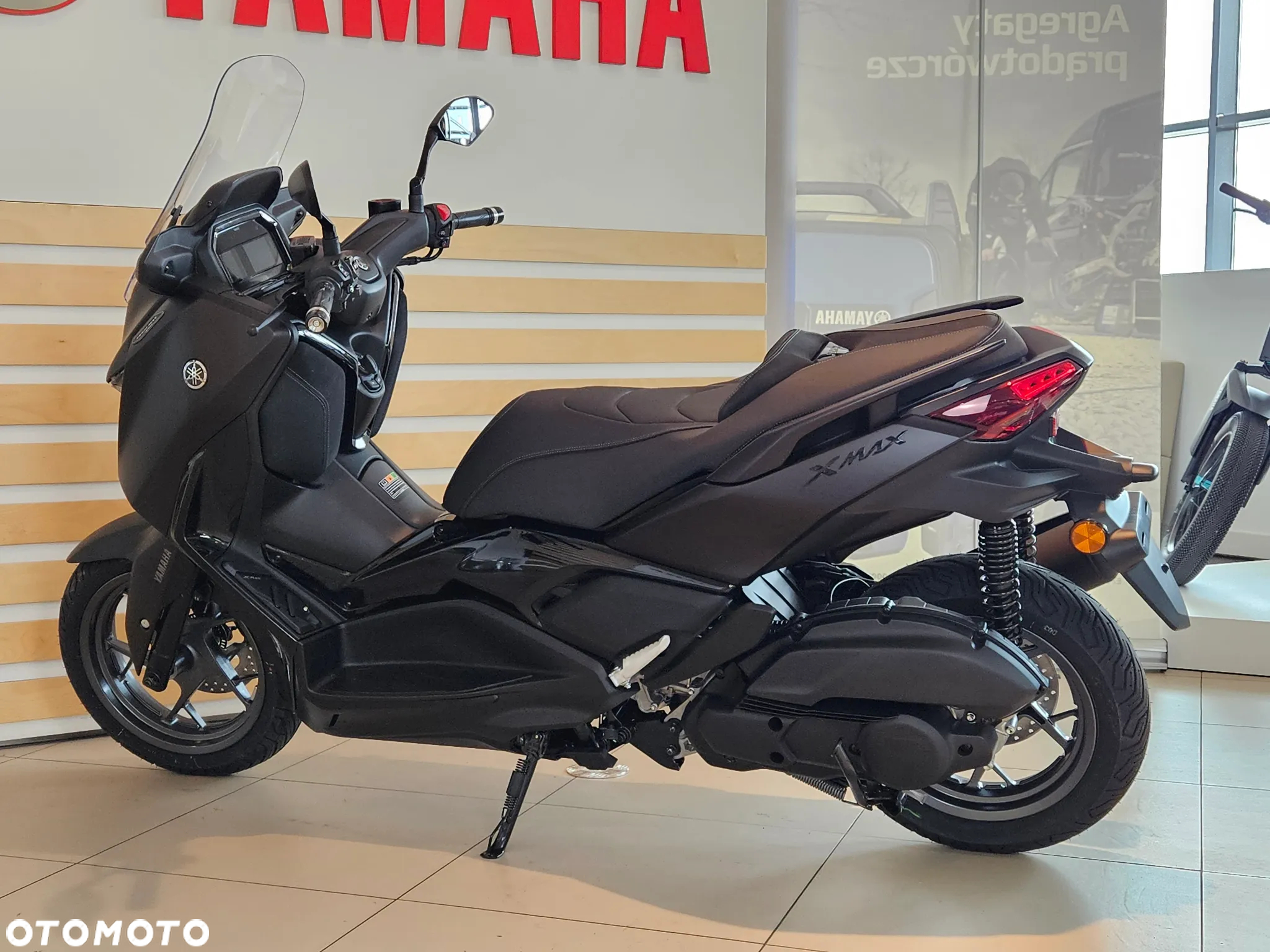 Yamaha X-max - 9