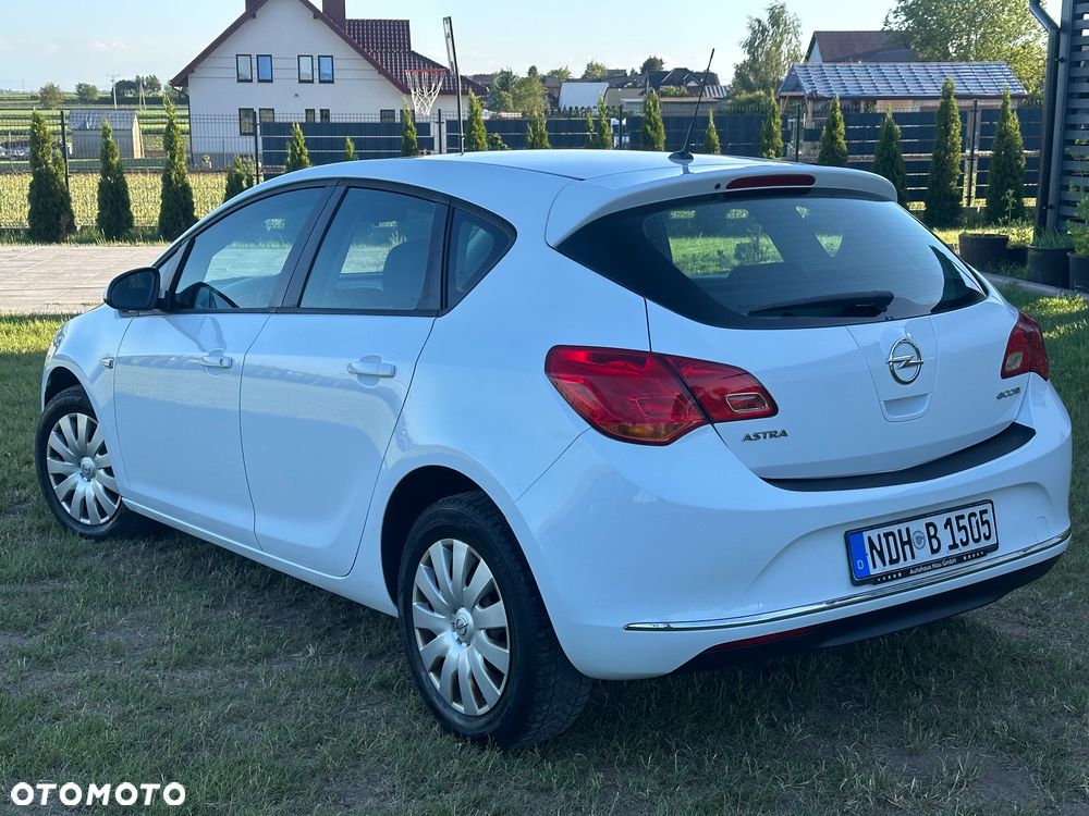 Opel Astra 1.4 Selection - 8