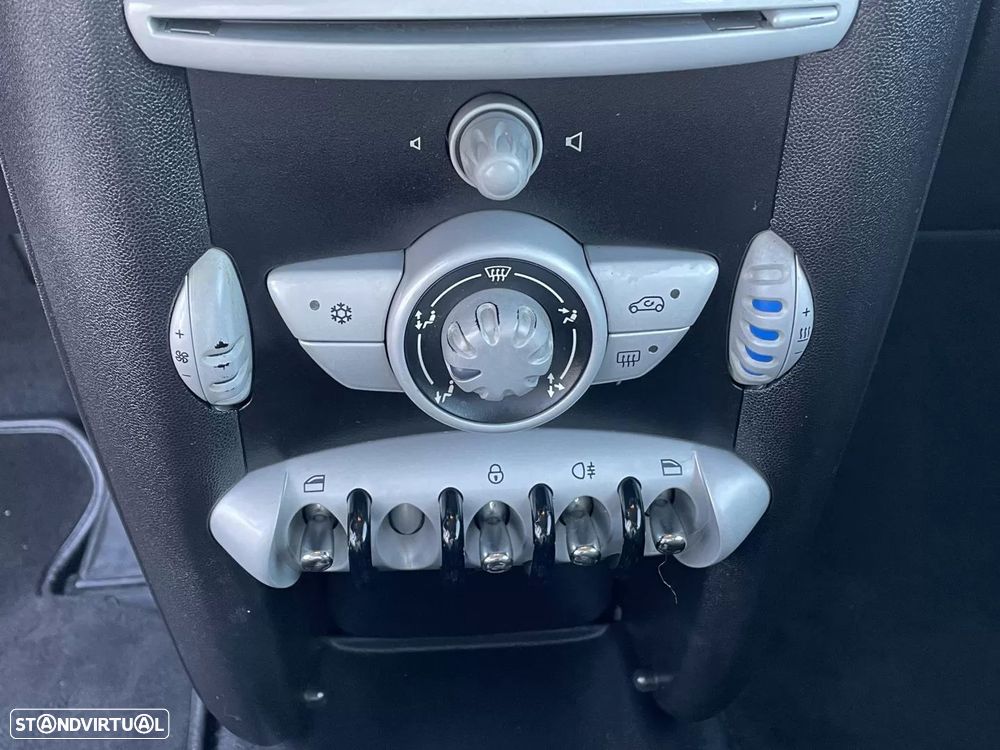 MINI 3 Portas Cooper D - 23