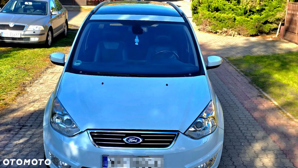 Ford Galaxy - 12