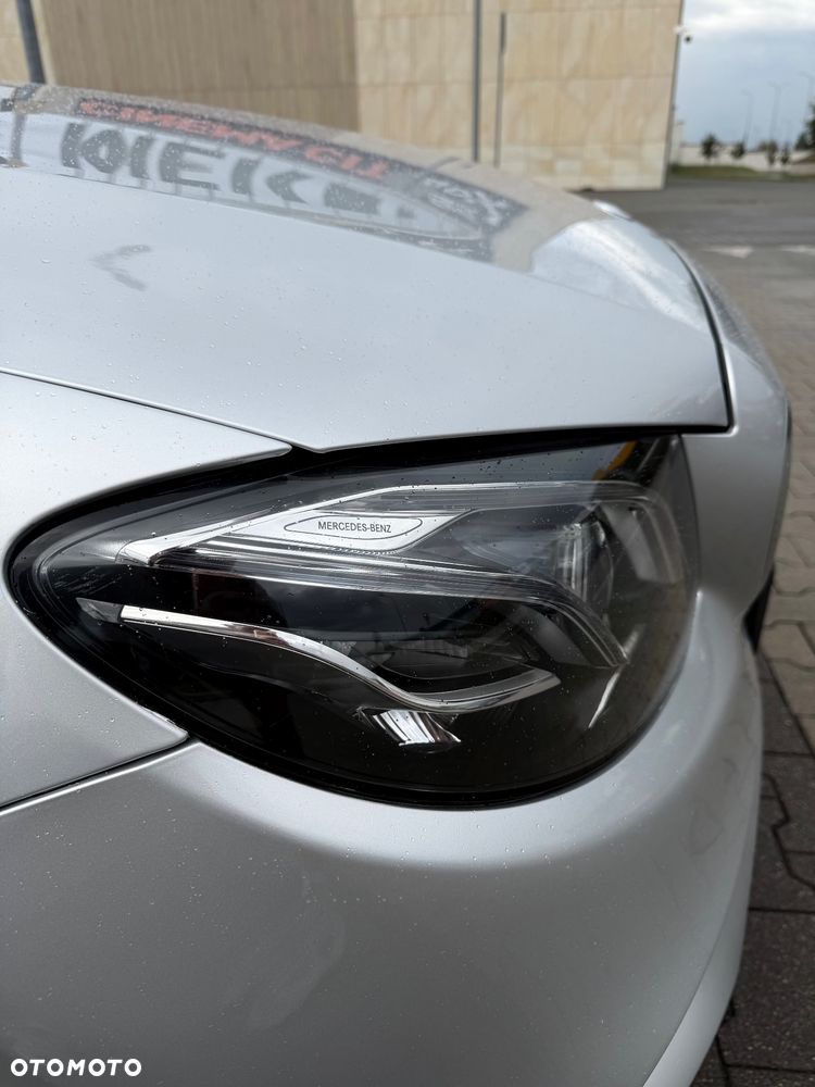 Mercedes-Benz Klasa E 220 d 4-Matic 9G-TRONIC - 23