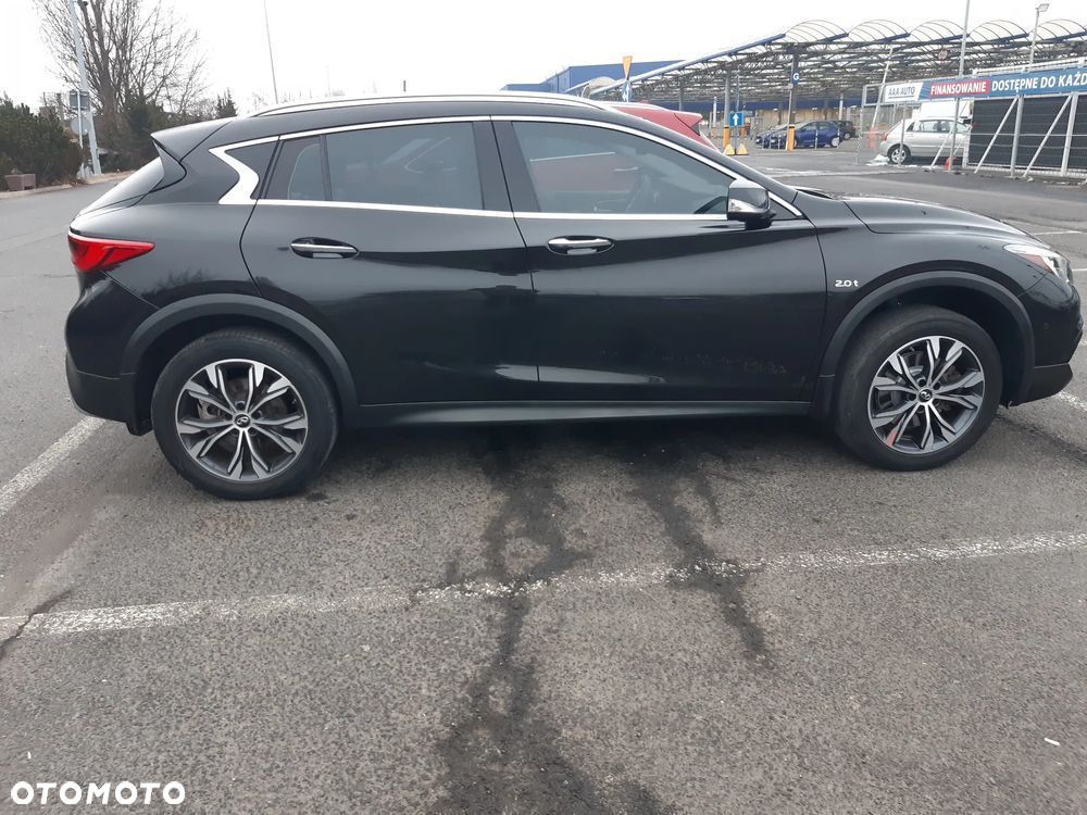 Infiniti QX30 2.0t DCT AWD Luxe Tech - 1