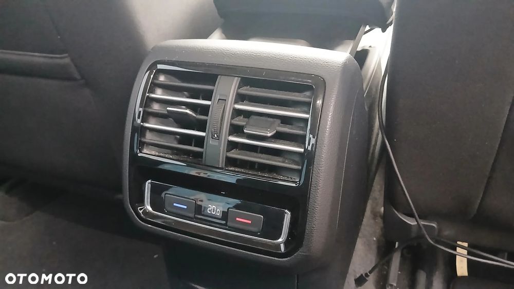 Volkswagen Passat 2.0 TDI BMT Comfortline DSG - 16
