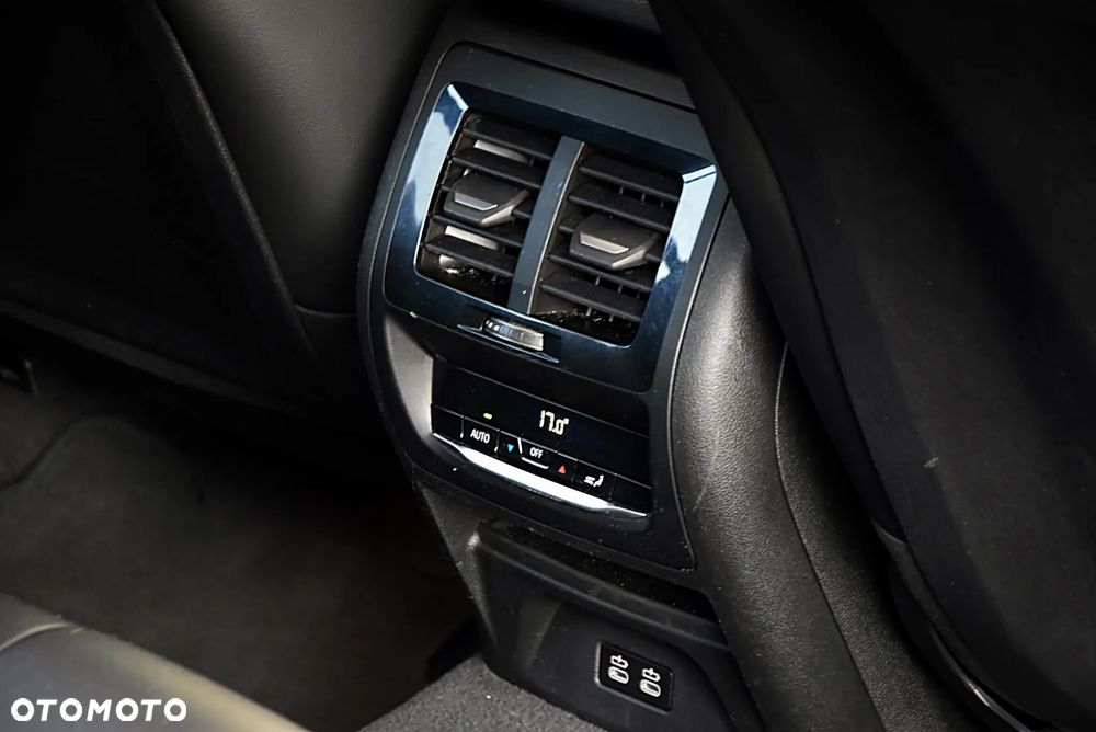 BMW X3 xDrive20i - 24