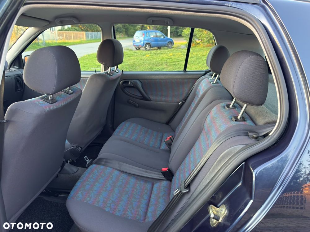 Volkswagen Polo 75 - 13