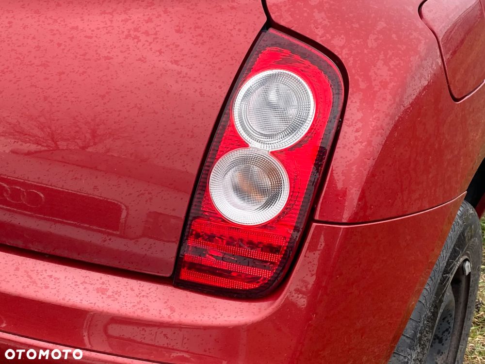 Nissan Micra k12 lift 3-DRZWI Lampa prawa tył tylna