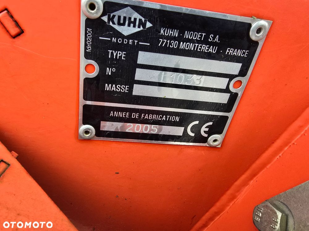 Kuhn Integra 3000 - 9