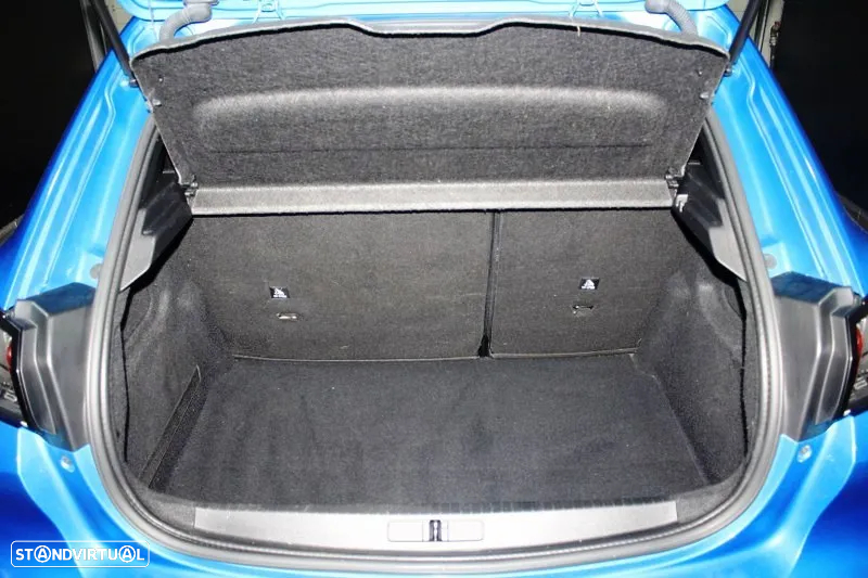 Peugeot 208 - 11