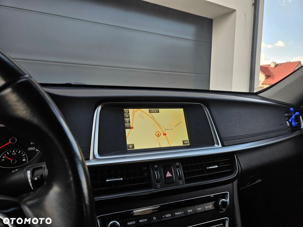 Kia Optima 2.0 M - 18