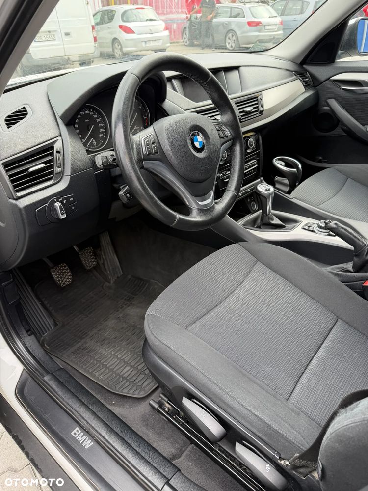 BMW X1 sDrive18d - 9