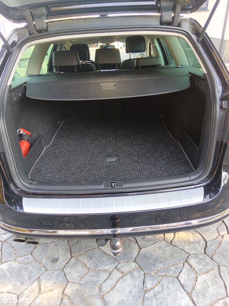Volkswagen Passat 2.0 TDI Comfortline - 10