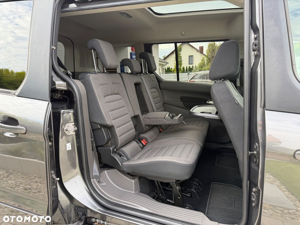Ford Tourneo Connect Grand - 35