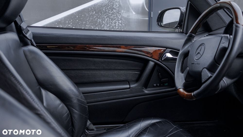 Mercedes-Benz SL - 33