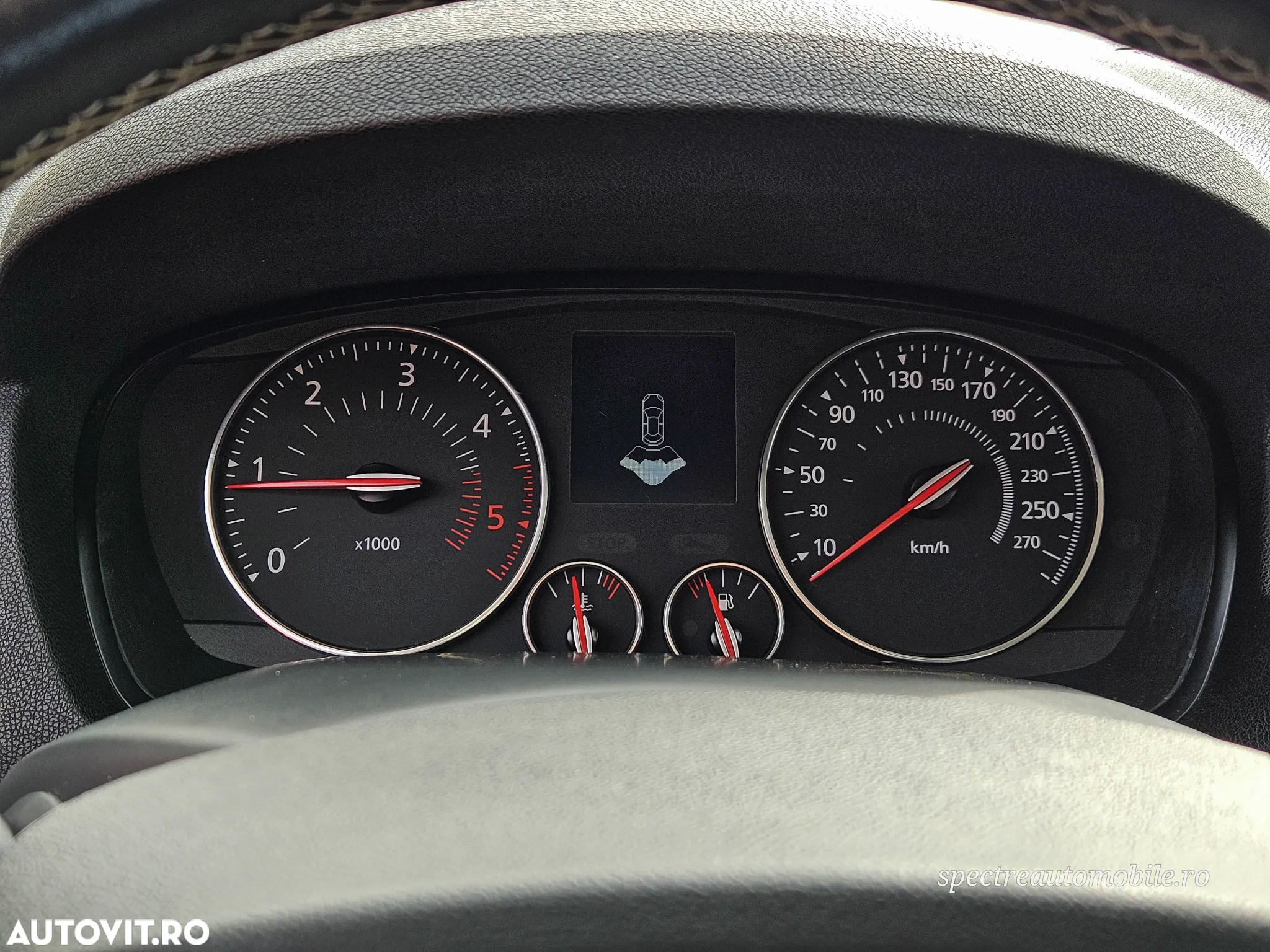 Renault Laguna dCi 110 FAP Limited - 16