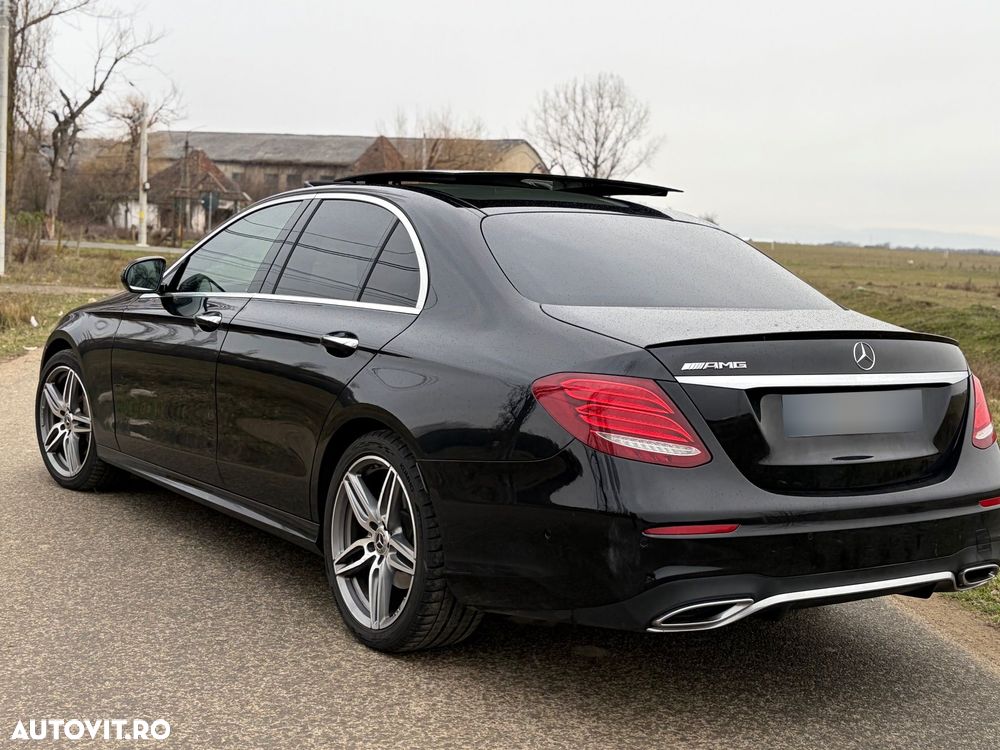 Mercedes-Benz E 220 d T 9G-TRONIC AMG Line - 4