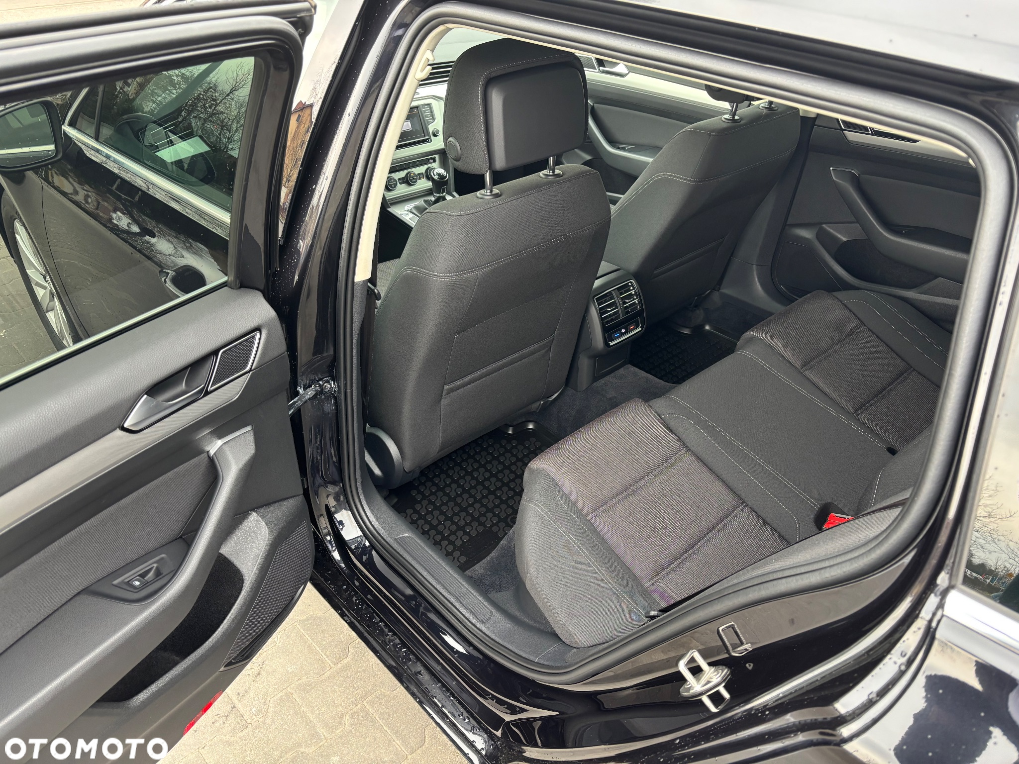 Volkswagen Passat 1.4 TSI BMT Comfortline - 10